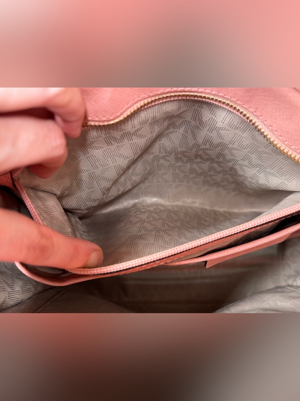 Michael Kors Pink Leather Tote with Crossbody Strap- and wallet - Picture 16 of 16